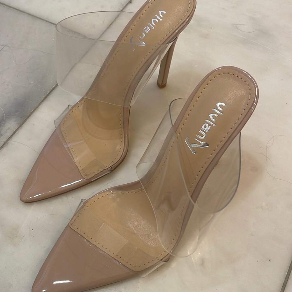 Never worn nude heel